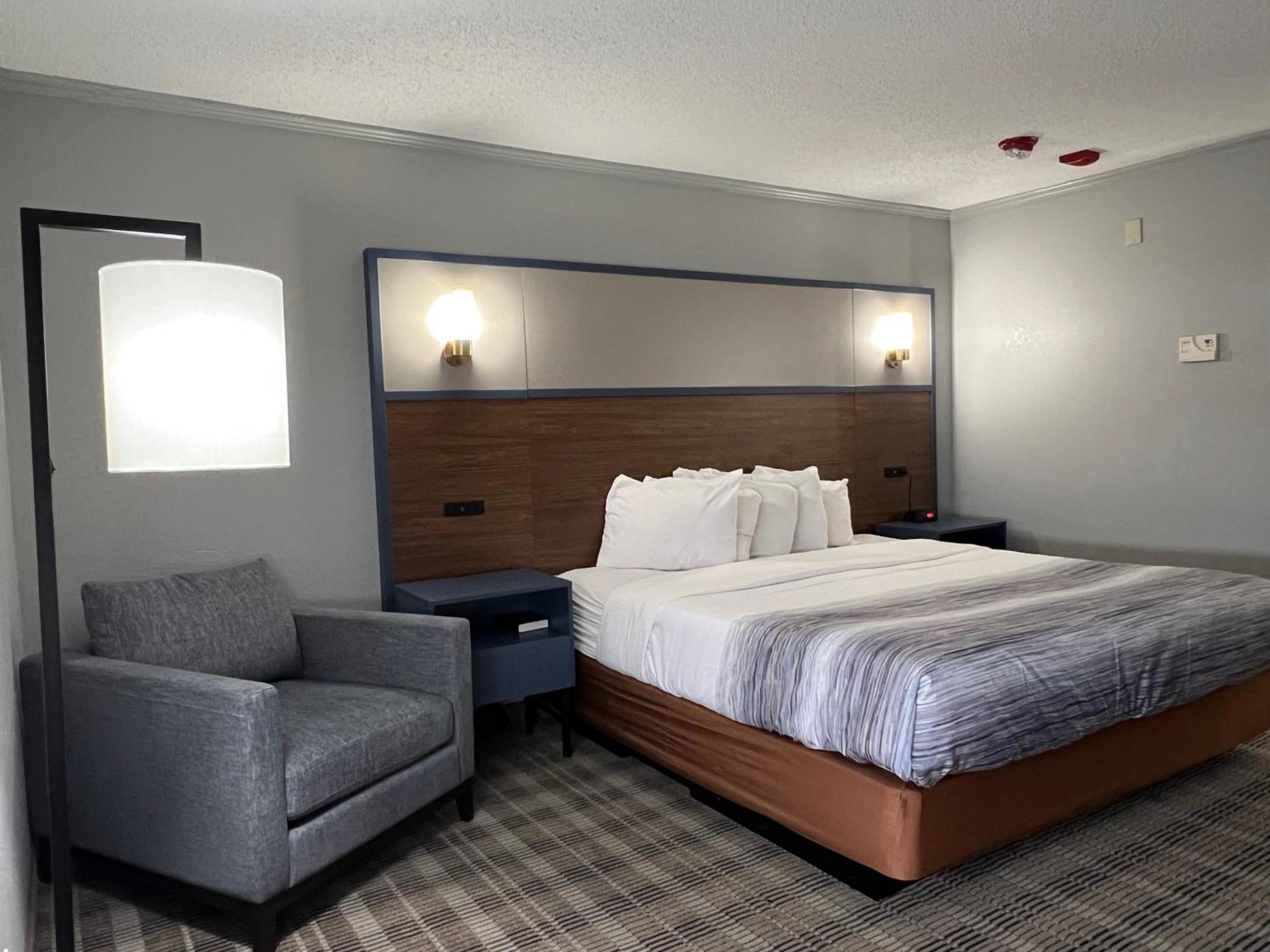 Americinn By Wyndham Glendale Milwaukee Whitefish Bay Exterior foto